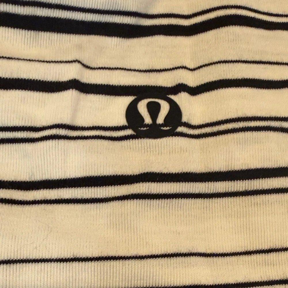 Lululemon Athletica Black and White Striped Brunswick Muscle Tank Top - size 10